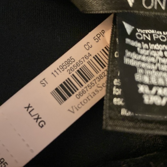 Victoria’s Secret size extra large, black with rhinestone, triml hoodie, Valore - Picture 4 of 5